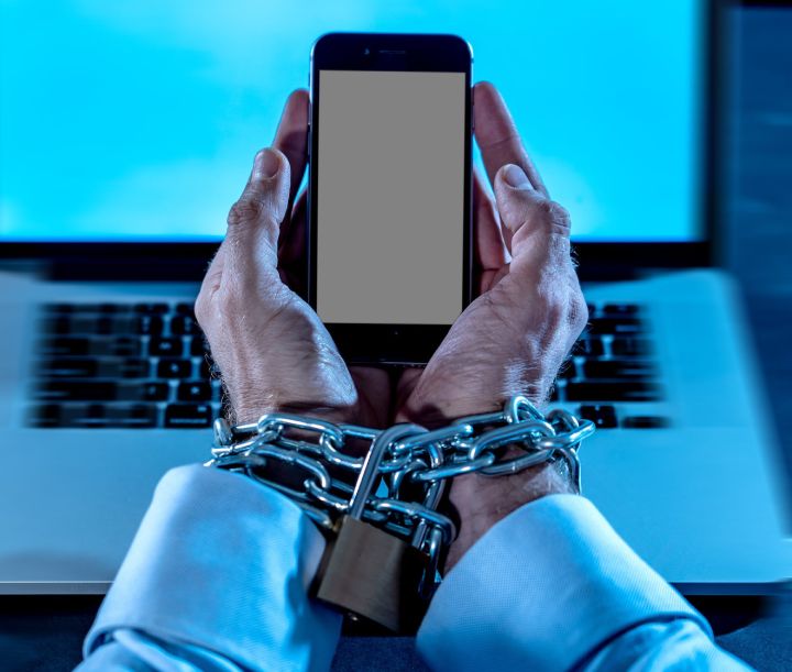 effects of social media addiction